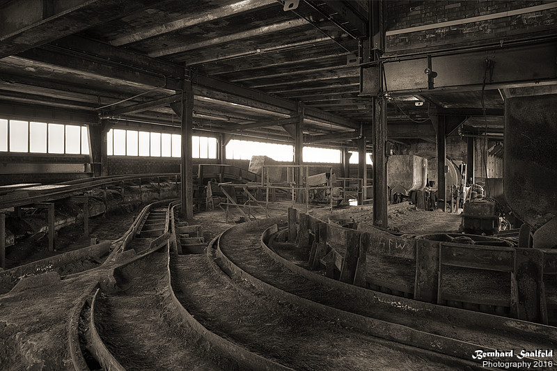 Inside Zollverein - Bernhard Saalfeld